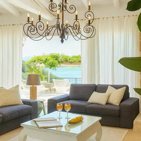 Aquamarine Vila *