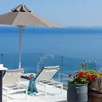 Aquamarine Agní