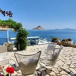 Aquamarine Vila *