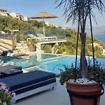 Aquamarine Vila