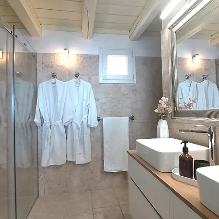 Aquamarine Villa