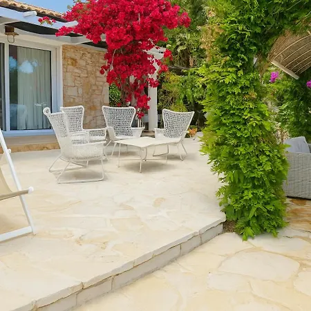 Villa Aquamarine *